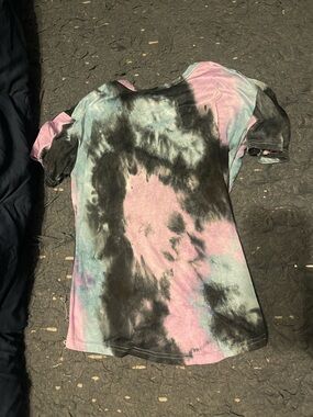 Tie-Dye Short Sleeve Tee in Pink, Black & Teal - Women SHEIN size small